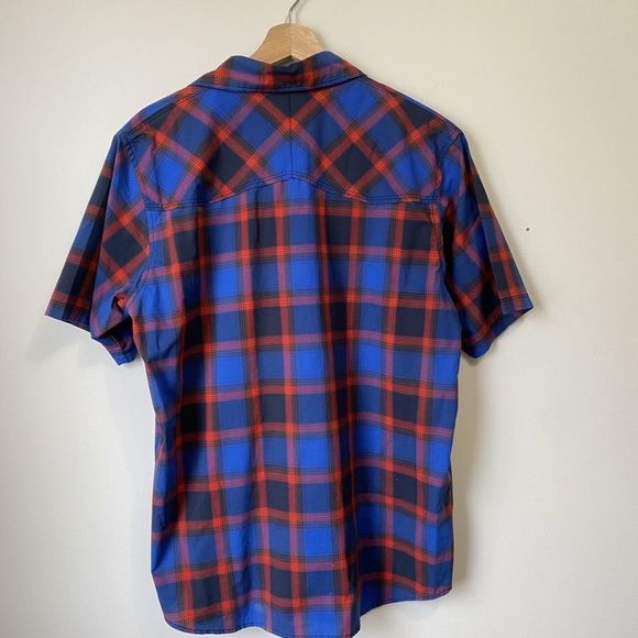 The North Face button down shirt M - Picture 3 of 4